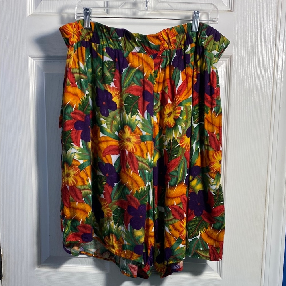 Basic Editions Vibrant Tropical Floral Shorts Size 20W